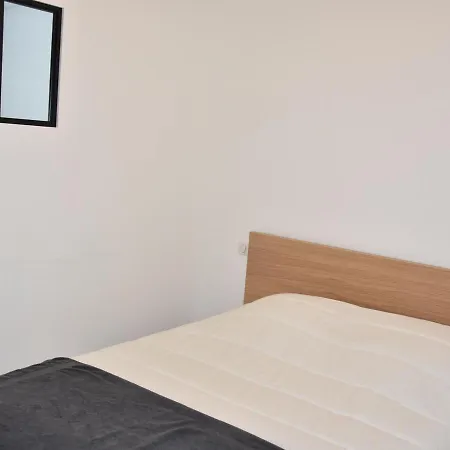Moderne Avec Grande Terrasse, Proche Telepherique Et Centre Aqualudique A - Fr-1-464-208 *