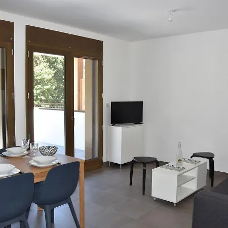 Moderne Avec Grande Terrasse, Proche Telepherique Et Centre Aqualudique A - Fr-1-464-208 Apartment *
